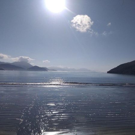 Appartamento Apartamento Com Piscina Churrasqueira Em Ubatuba Esterno foto