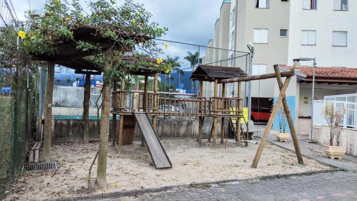 Appartamento Apartamento Com Piscina Churrasqueira Em Ubatuba Esterno foto